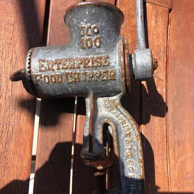 Meat grinder 