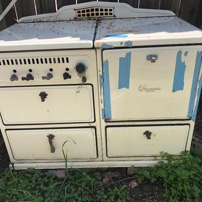 Wedgewood stove 