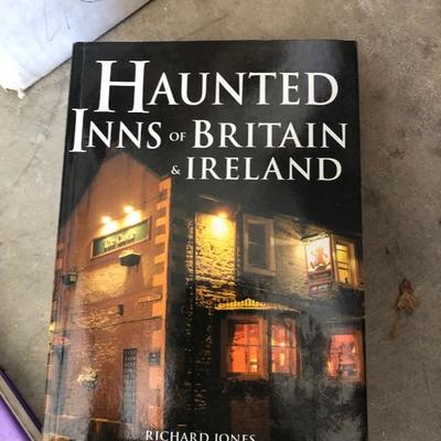 Book - haunted inns 