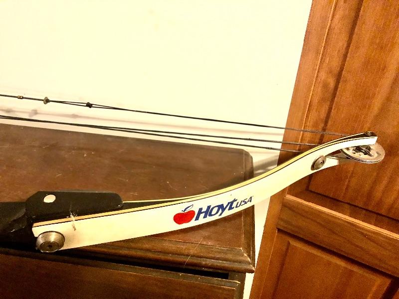 Hoyt ProMedalist Compound Bow Vintage Easton USA 4560