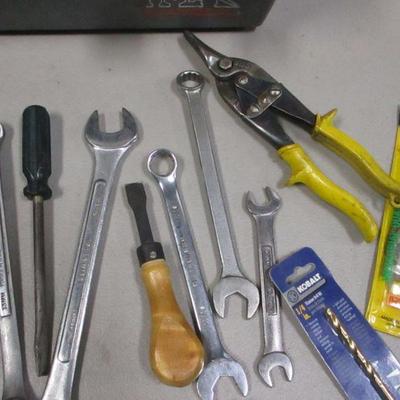 Lot 62 - Tool Box & Tools