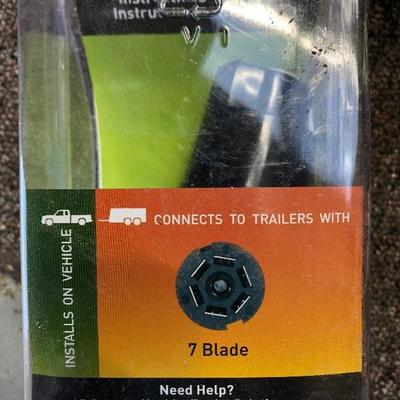 Trailer connector 