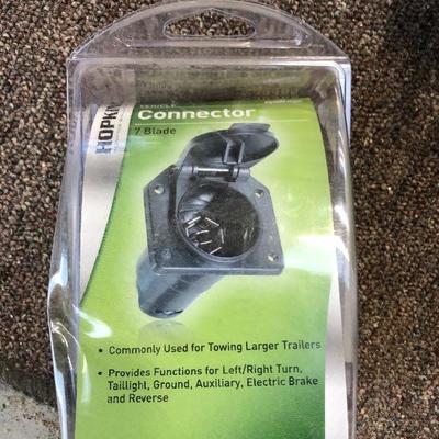 Trailer connector 