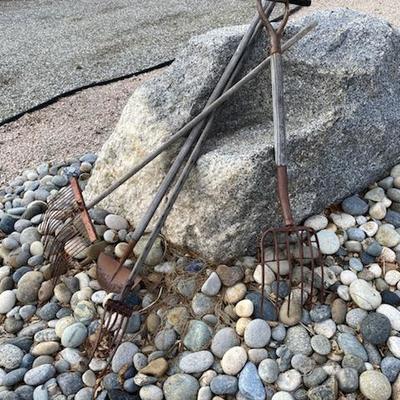 Lot of Vintage garden tools 