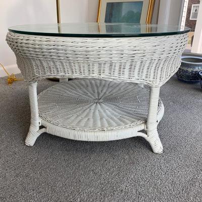 Round approx. 34" white painted wicker coffee table with heavy glass top