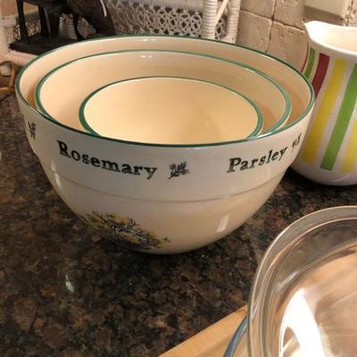 3 mixing bowls