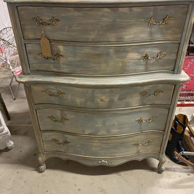 Vintage chalk painted French country 5 drawer chest 