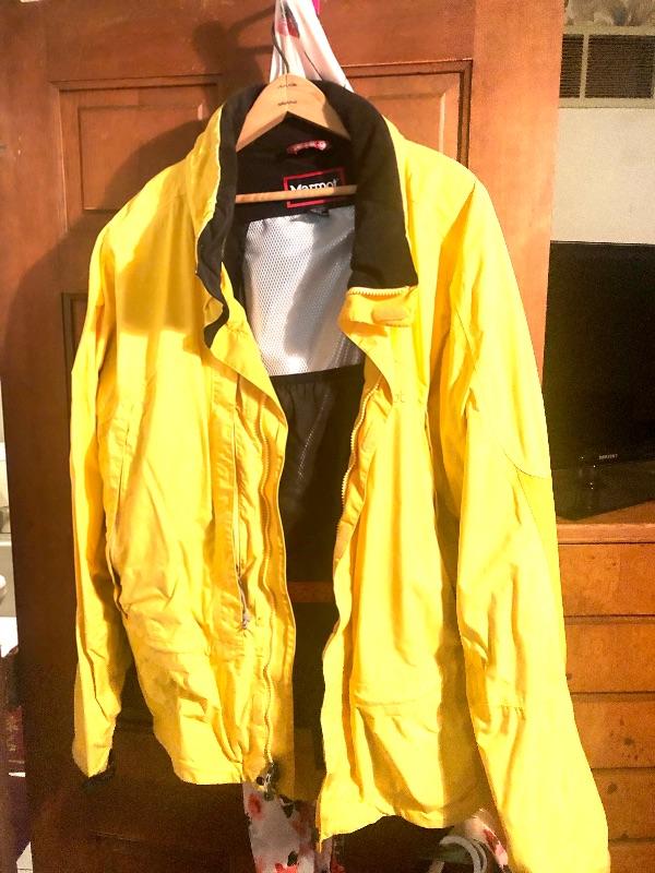 Marmot Yellow Ski Jacket XL | EstateSales.org