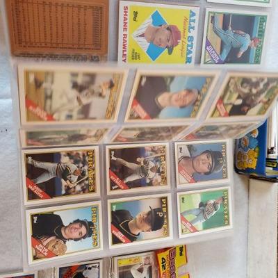 Thousands of Vintage Sports Cards