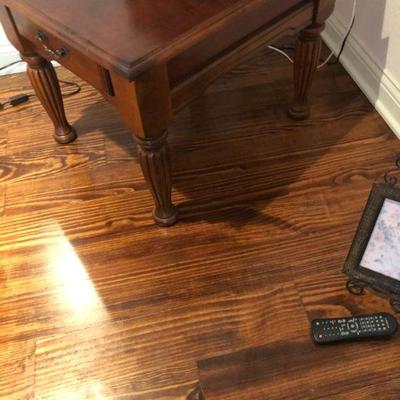 End table
