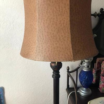Floor lamp