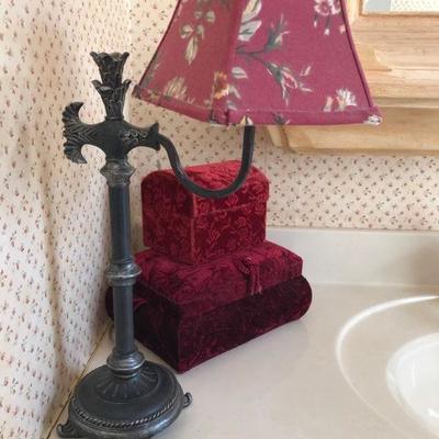 Lamp and velvet boxes