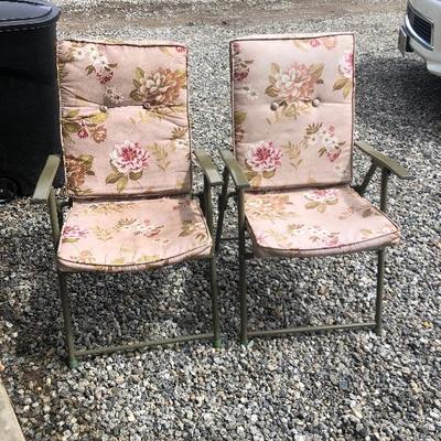 Two collapsible chairs 