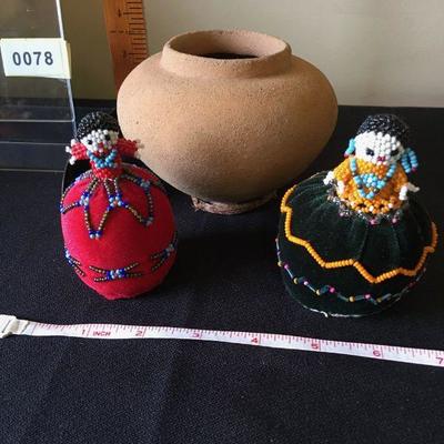 lot of Beaded Native American pincushions and a small Mexican pot. Vintage.