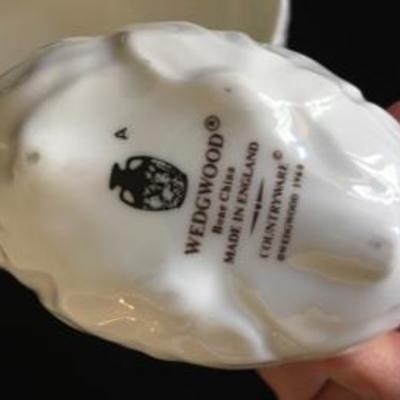 Wedgewood Strawberry Basket Bone China Made in England 
