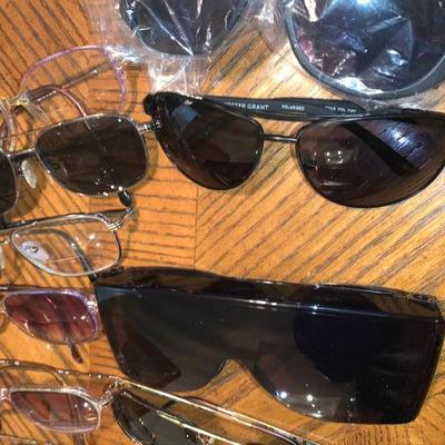 Lot of Sunglasses with readers built in