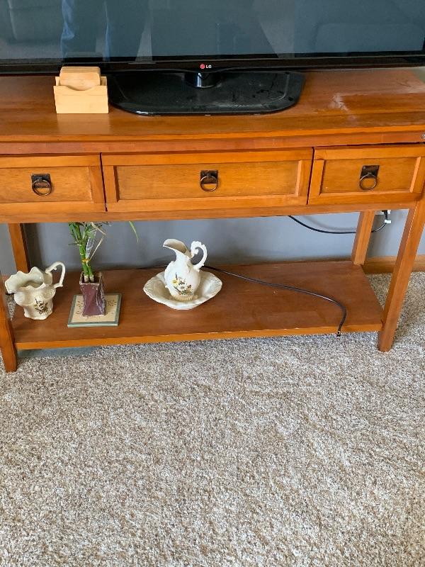 Mission style flat screen TV stand
