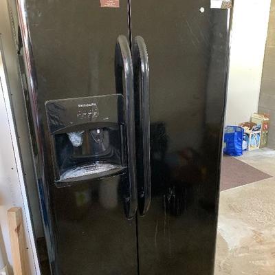 2016 frigidaire double door refrigerator 