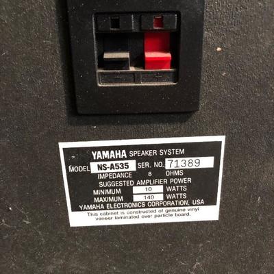 Yamaha Audiio Video Reciever & Bookshelf Speakers Set