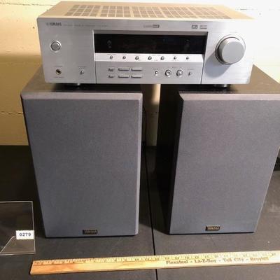 Yamaha Audiio Video Reciever & Bookshelf Speakers Set