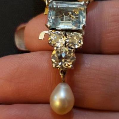 Diamond, Aquamarine and Akoya Pearls