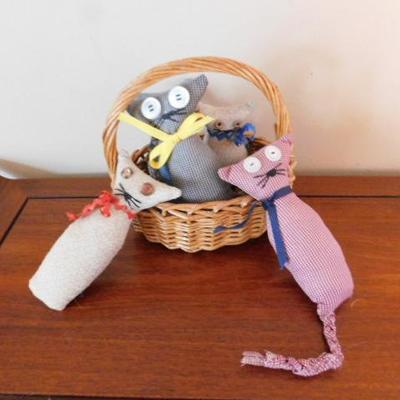 Basket Full of Hand Sewn Kitty Cat Pin Cushions or Home Decor