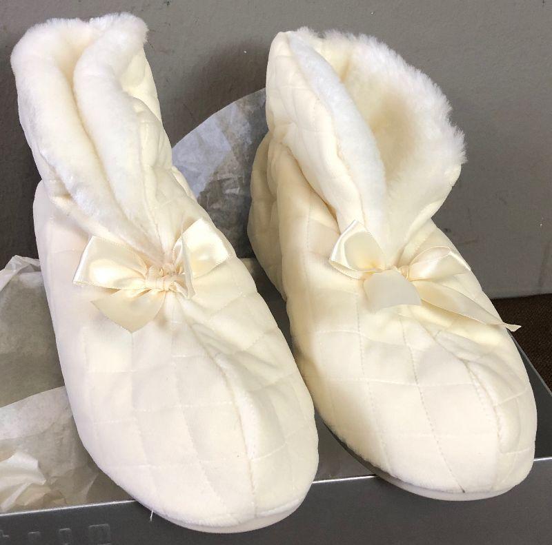 dearfoam satin slippers