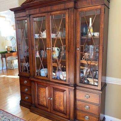 Ethan Allen China Cabinet