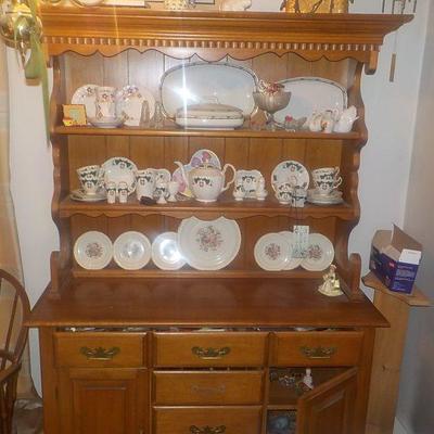 Conant Ball " Mayflower Furniture" Rock maple Kitchen Cupboard . No contains.
