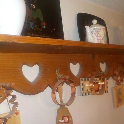 Hand made shelve with hearts carving, solid wood and clean.
