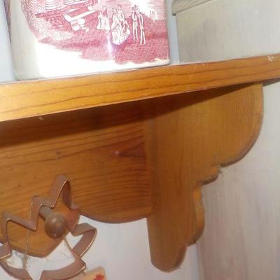Hand made shelve with hearts carving, solid wood and clean.