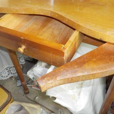 Vintage vanity end table with Mirror.