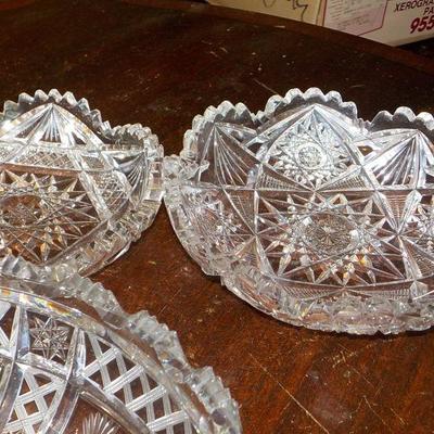 4 pieces of amazing cut glass.