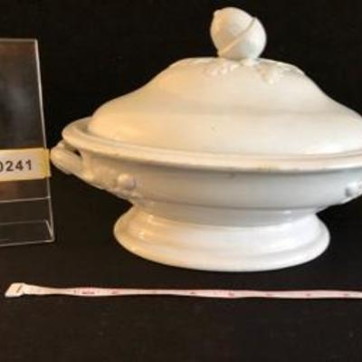 Antique 19th C. English Ironstone Tureen by J&G Meakin