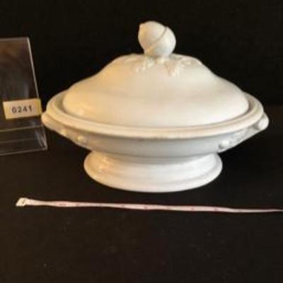 Antique 19th C. English Ironstone Tureen by J&G Meakin