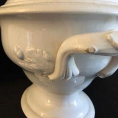 Large Antique English Ironstone Soup Tureen by J&G Meakin with  Ladle 