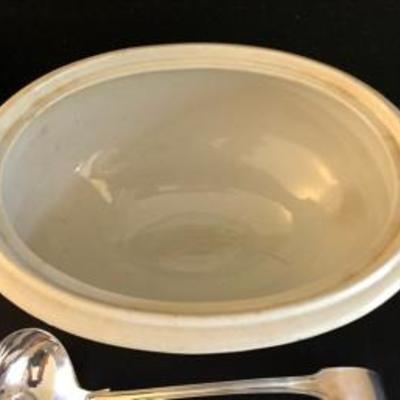 Large Antique English Ironstone Soup Tureen by J&G Meakin with  Ladle 