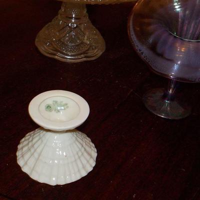 4 - Amazing collector glass ware., cake dish, flower vase, mini decanter, shell dish.