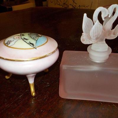 Stunning Swan Colored Glass perfume & Orient Trinket holder.