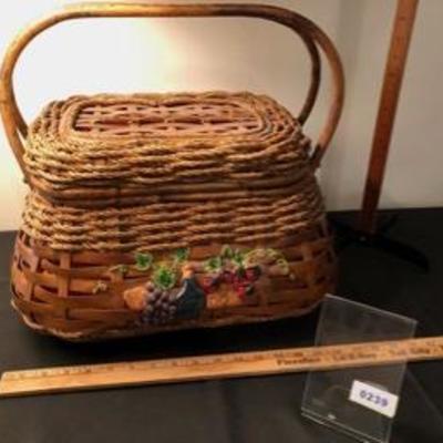 Vintage Picnic Basket Set