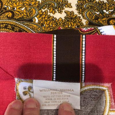 William Sonoma Table Cloth 70x108