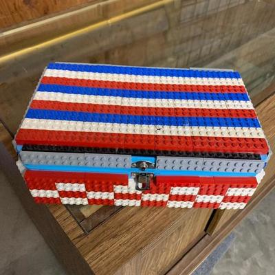 LEGO tin box 