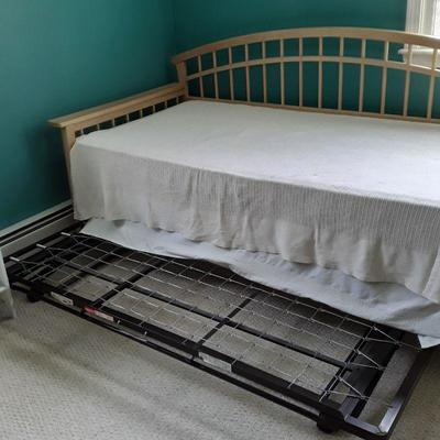 Twin Trundle Daybed