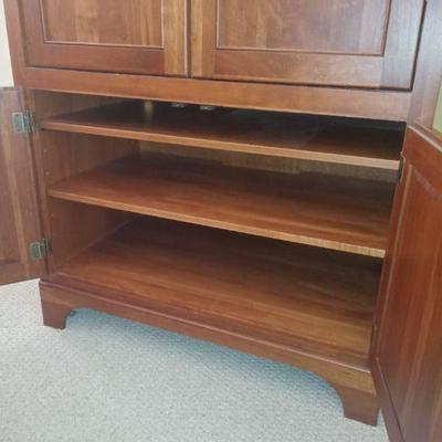 Entertainment center