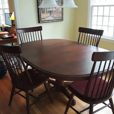 Clean Lines Kitchen Table 