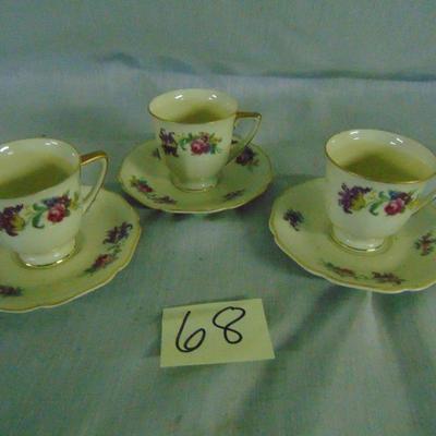 68 Teacups and saucers