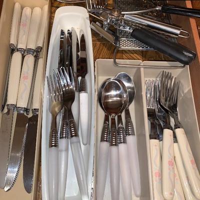 Lot of utensils knives spatulas