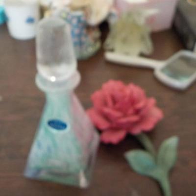 Murano and Capodimonti collector pieces.