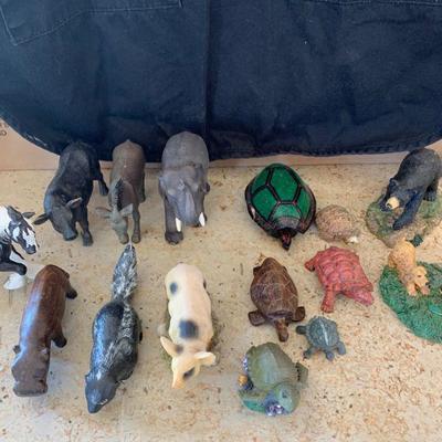 Animal collectable lot