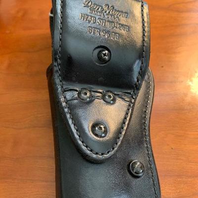 Don Hume Ber 96 leather gun holster 